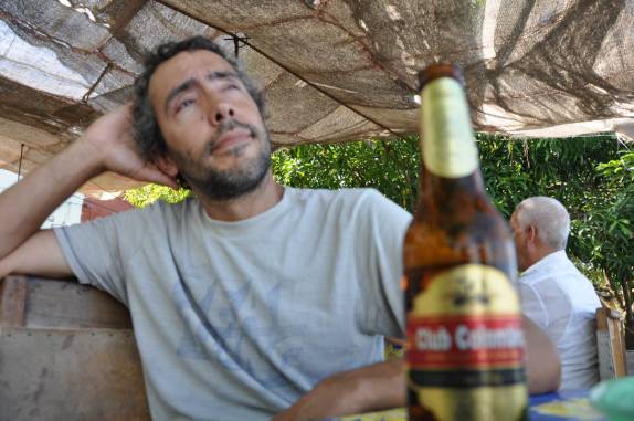 Muito estressado com a vida em Mompós, na Colômbia